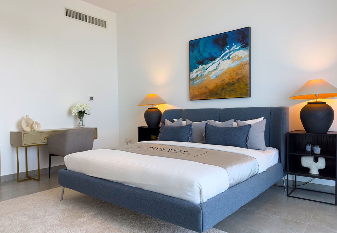 Apartment in Dubai - Harmonious 3BR in Stella Maris, Sea View,Marina