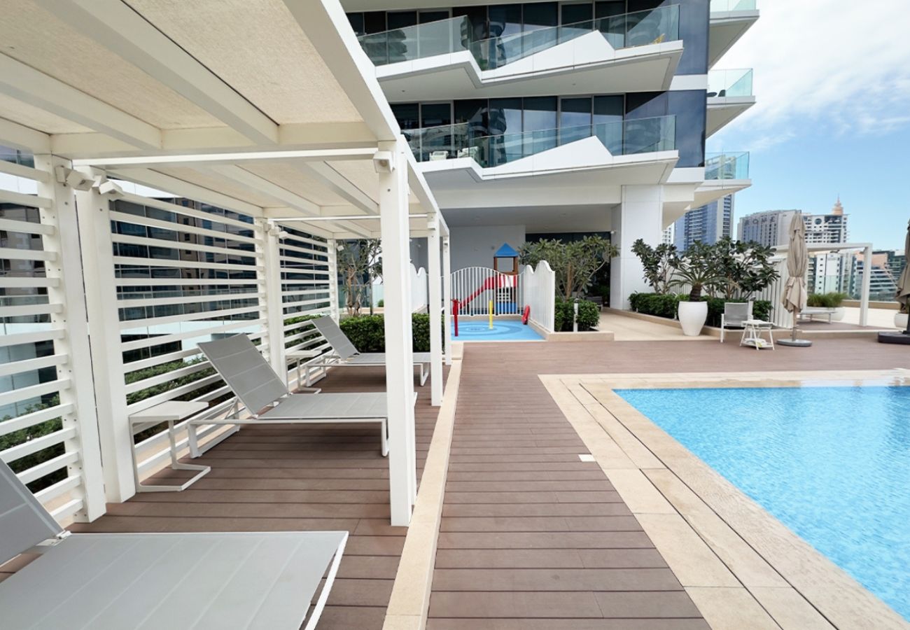 Apartment in Dubai - Harmonious 3BR in Stella Maris, Sea View,Marina