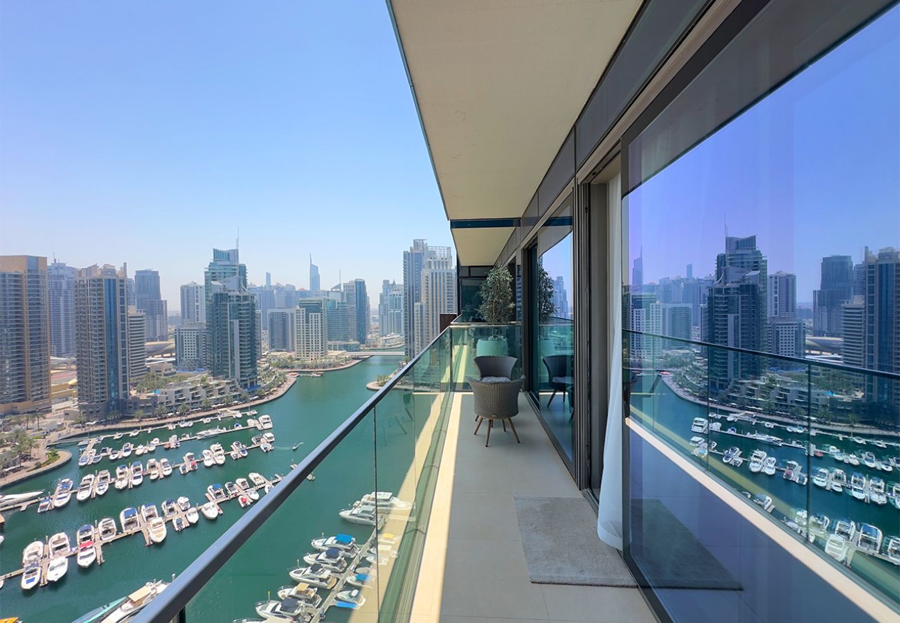 Apartment in Dubai - Phenomenal 1BR in Marina Gate 2,Full Marina View