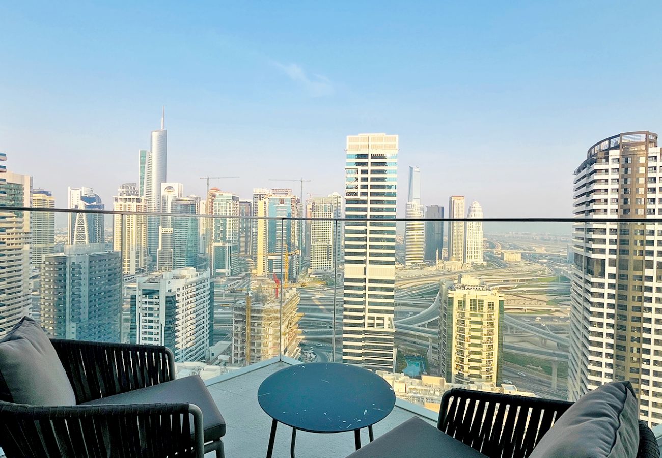 Apartment in Dubai - Amazing 2BR in Stella Maris, City View,Marina