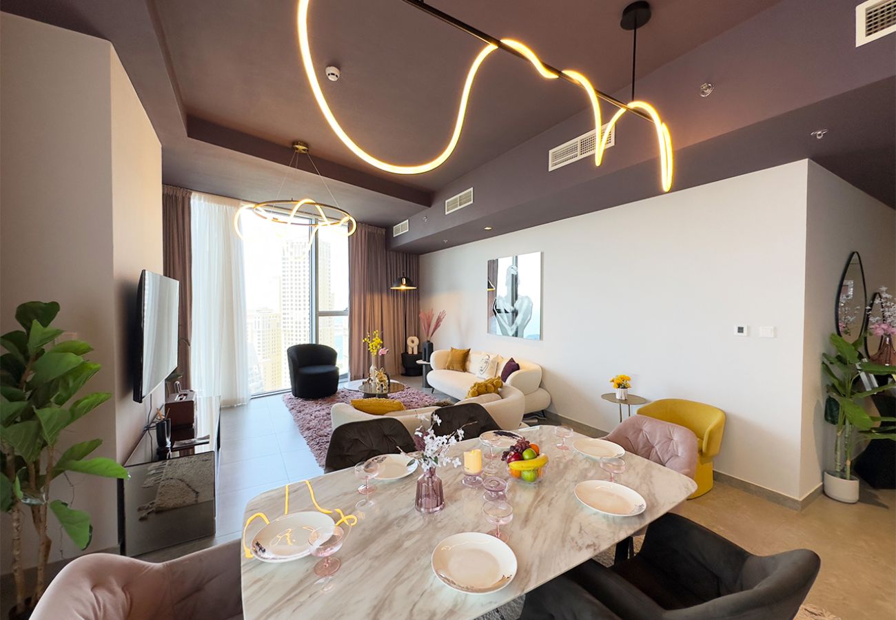 Apartment in Dubai - Grande 3BR in Stella Maris, Sea View,Dubai Marina