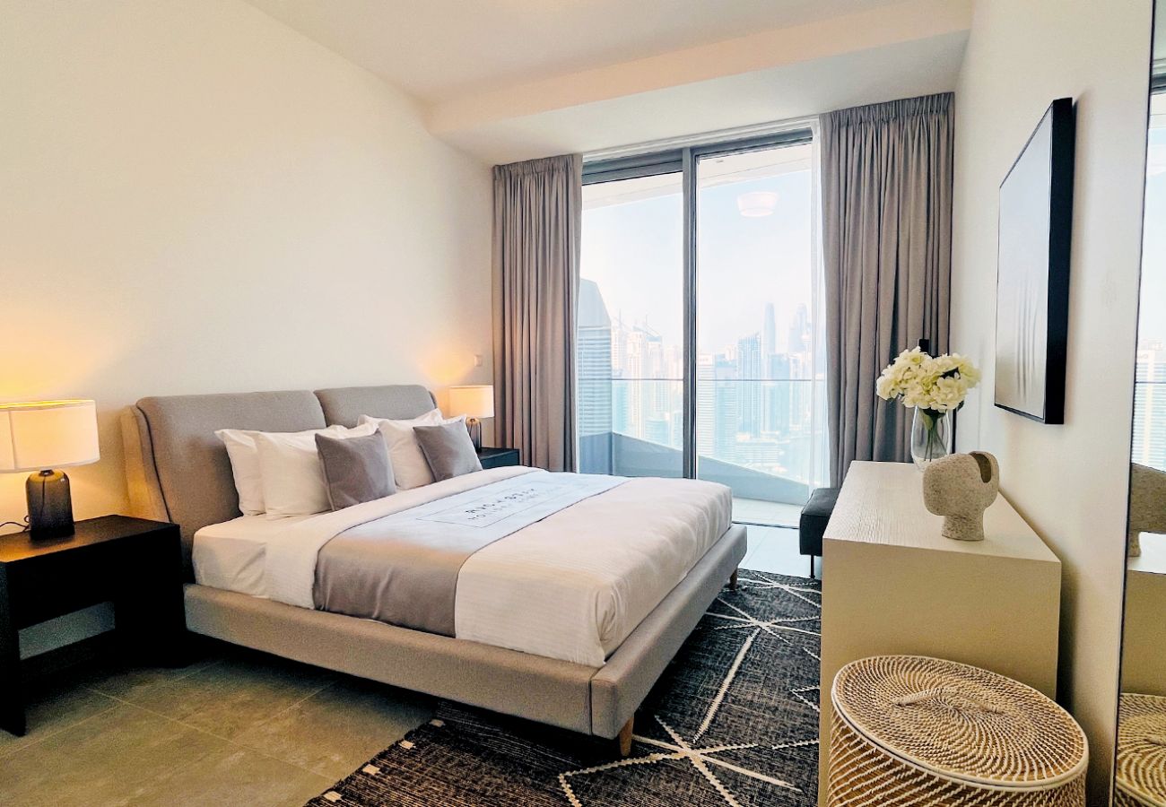 Apartment in Dubai - Luxurious 2BR in Stella Maris, Ain & Marina View