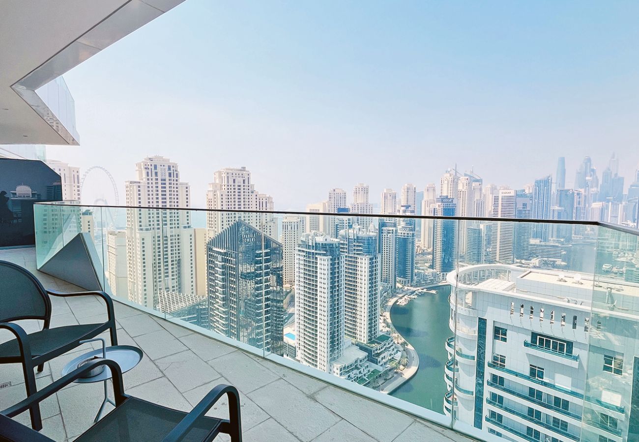 Apartment in Dubai - Luxurious 2BR in Stella Maris, Ain & Marina View