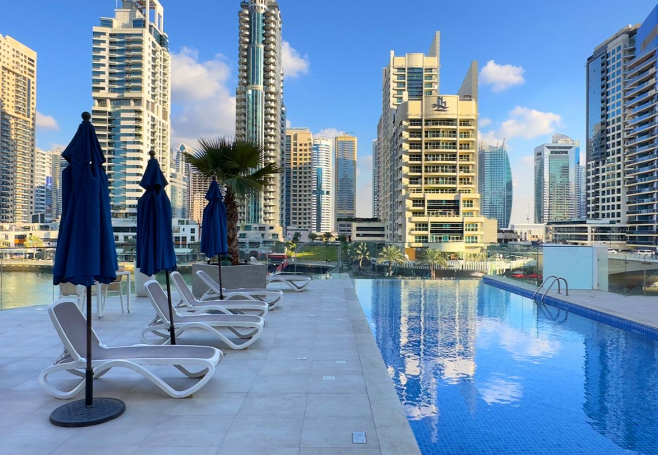 Apartment in Dubai -  Alluring 2BR at LIV Residences in Dubai Marina