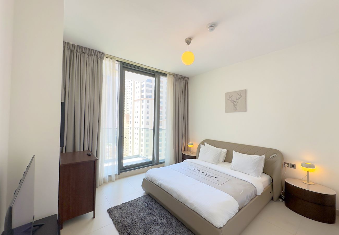 Apartment in Dubai -  Alluring 2BR at LIV Residences in Dubai Marina