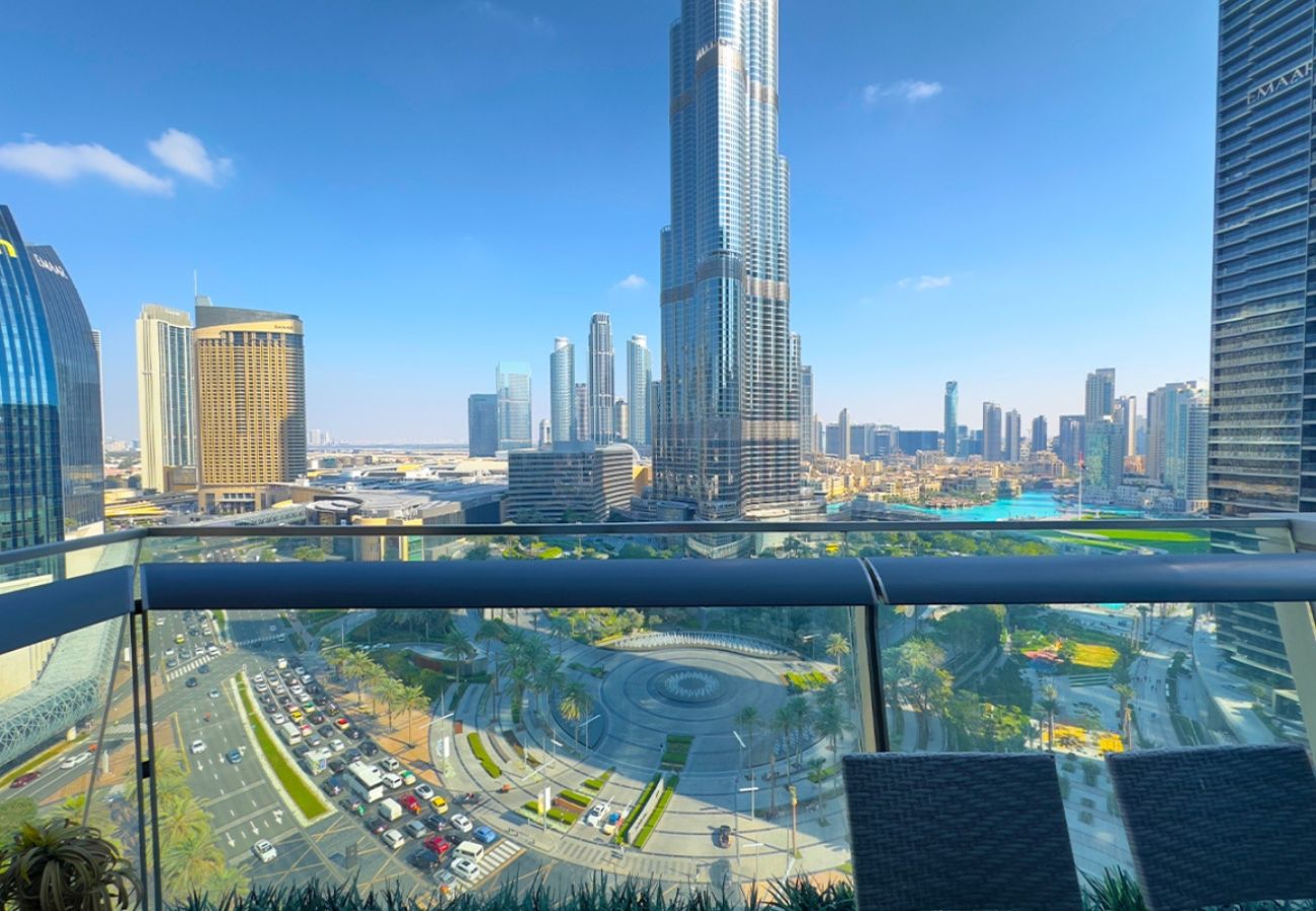 Apartment in Dubai - 1BR at Burj Vista, Direct access to Dubai mall