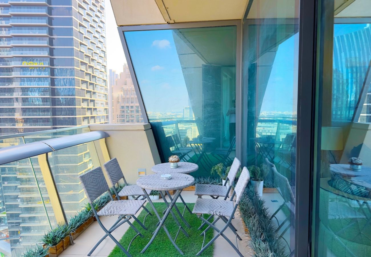 Apartment in Dubai -  Superb 1BR at Burj Vista, Downtown Dubai