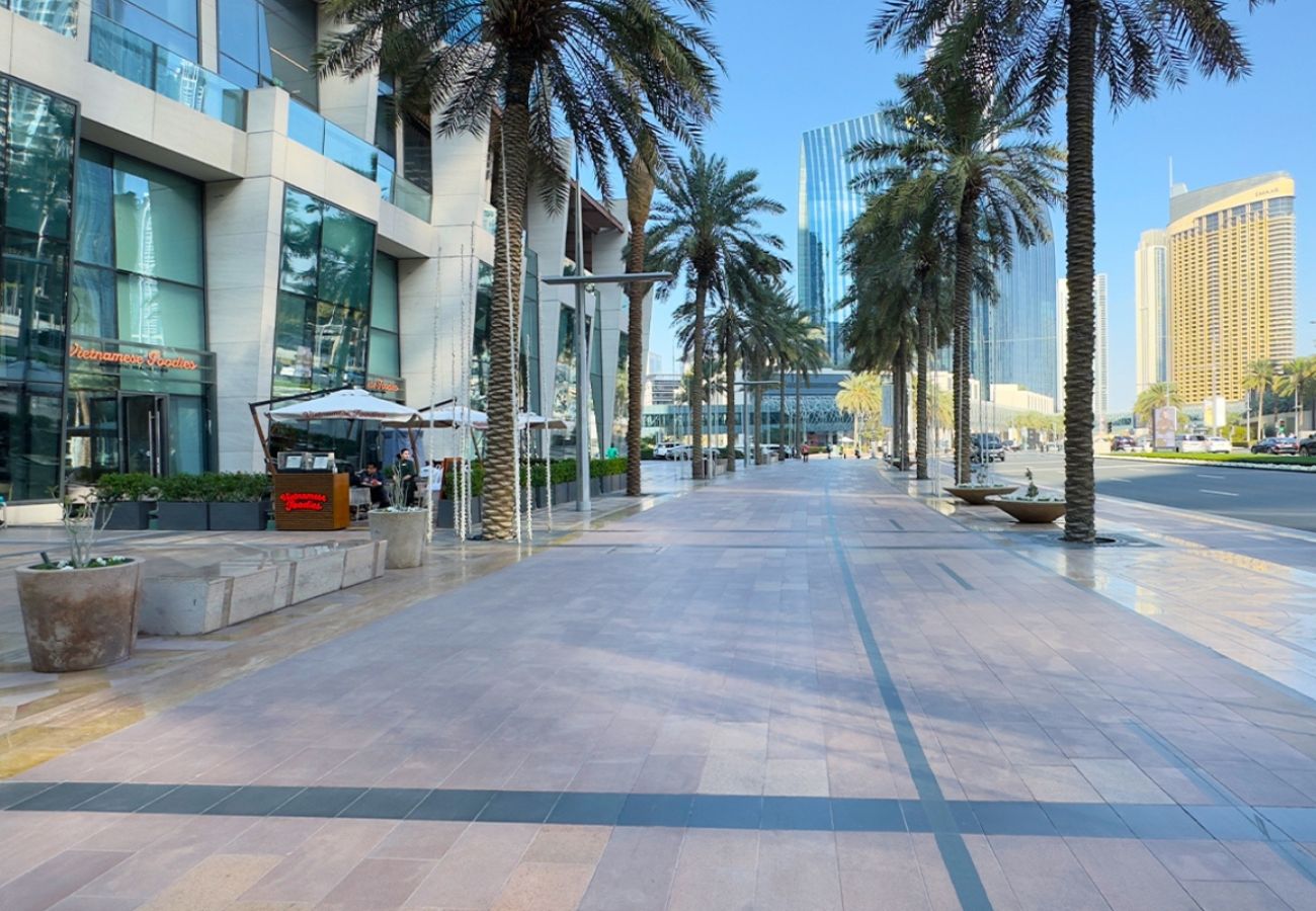 Apartment in Dubai -  Superb 1BR at Burj Vista, Downtown Dubai