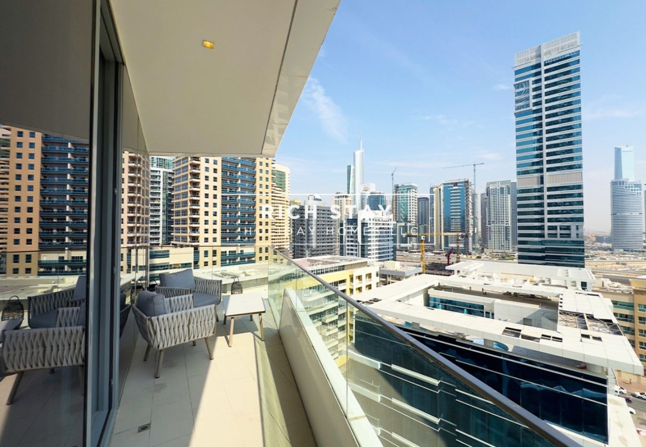 Apartment in Dubai - Marvelous 2BR in Stella Maris, City View, Marina