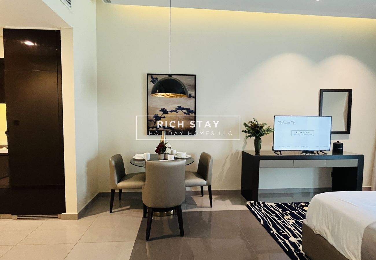 Apartment in Dubai - Cozy Studio in Damac Majestine, Business Bay