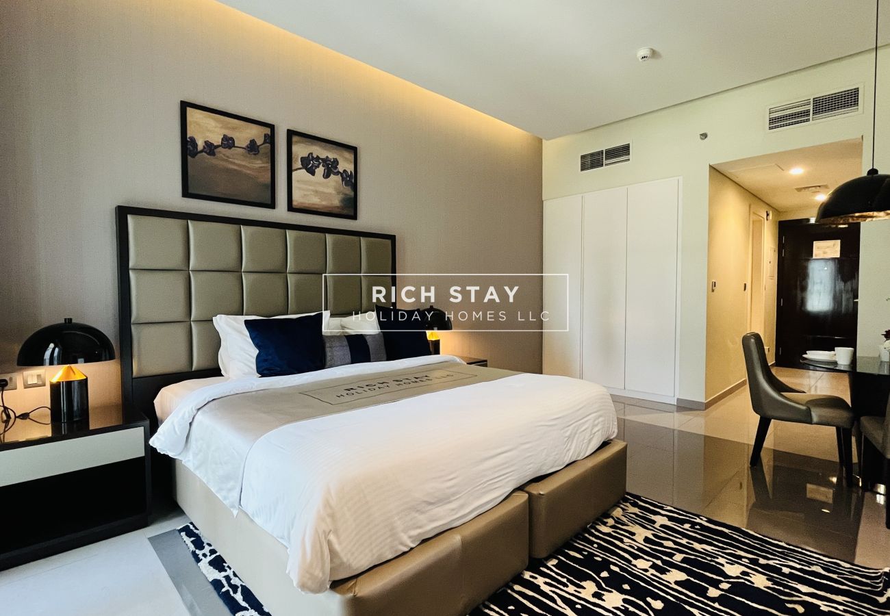 Apartment in Dubai - Cozy Studio in Damac Majestine, Business Bay