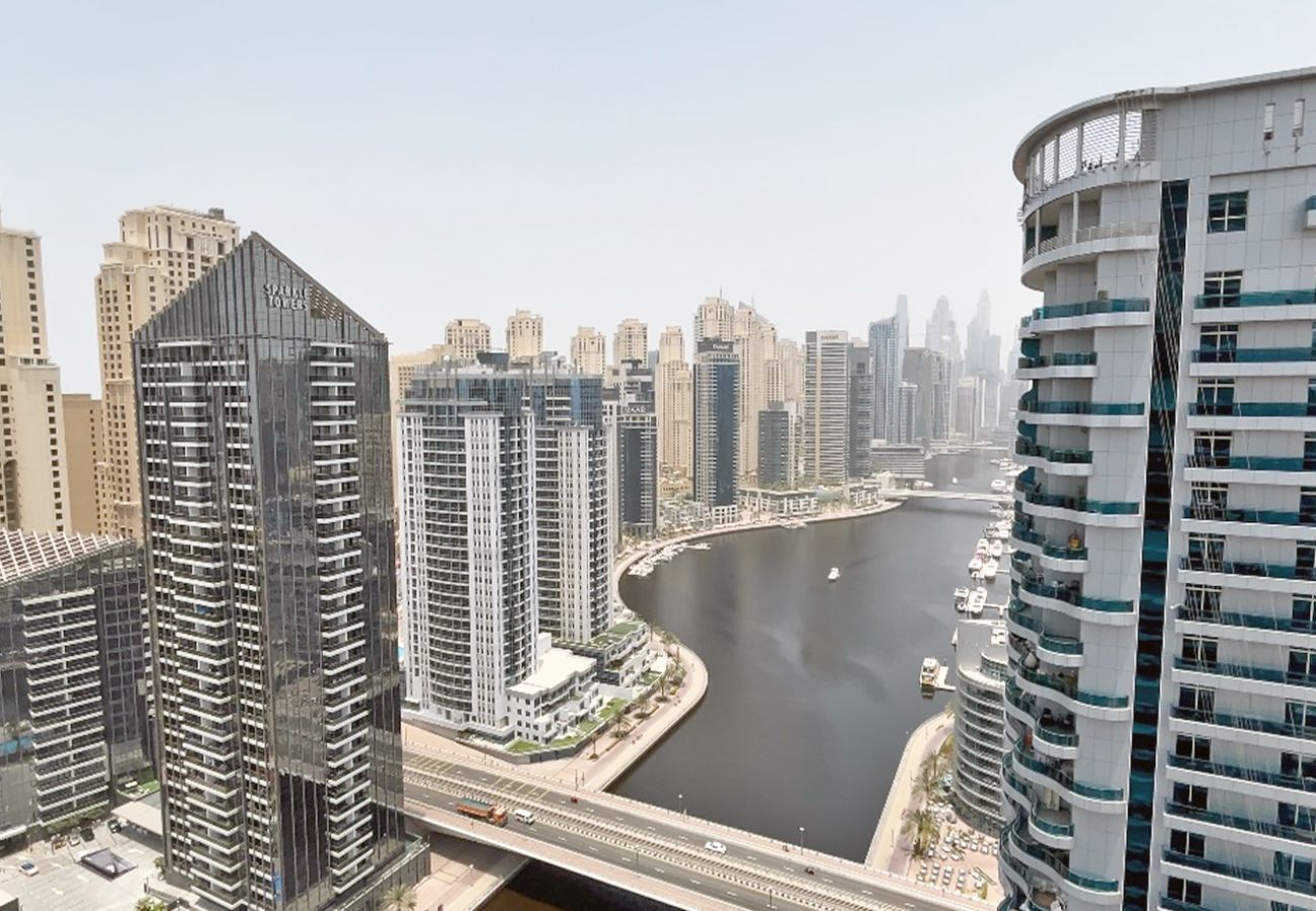 Apartment in Dubai - Gorgeous 2 Bedroom in Stella Maris ,Dubai Marina