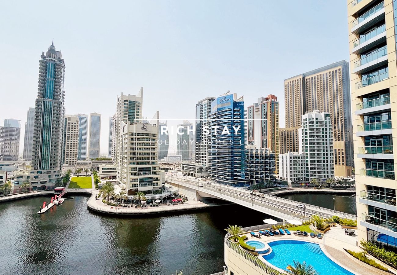 Apartment in Dubai - Glamorous 2BR in LIV Residences, Dubai Marina