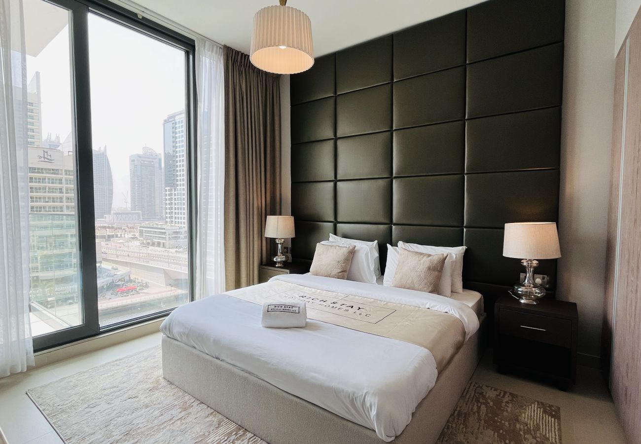 Apartment in Dubai - Glamorous 2BR in LIV Residences, Dubai Marina