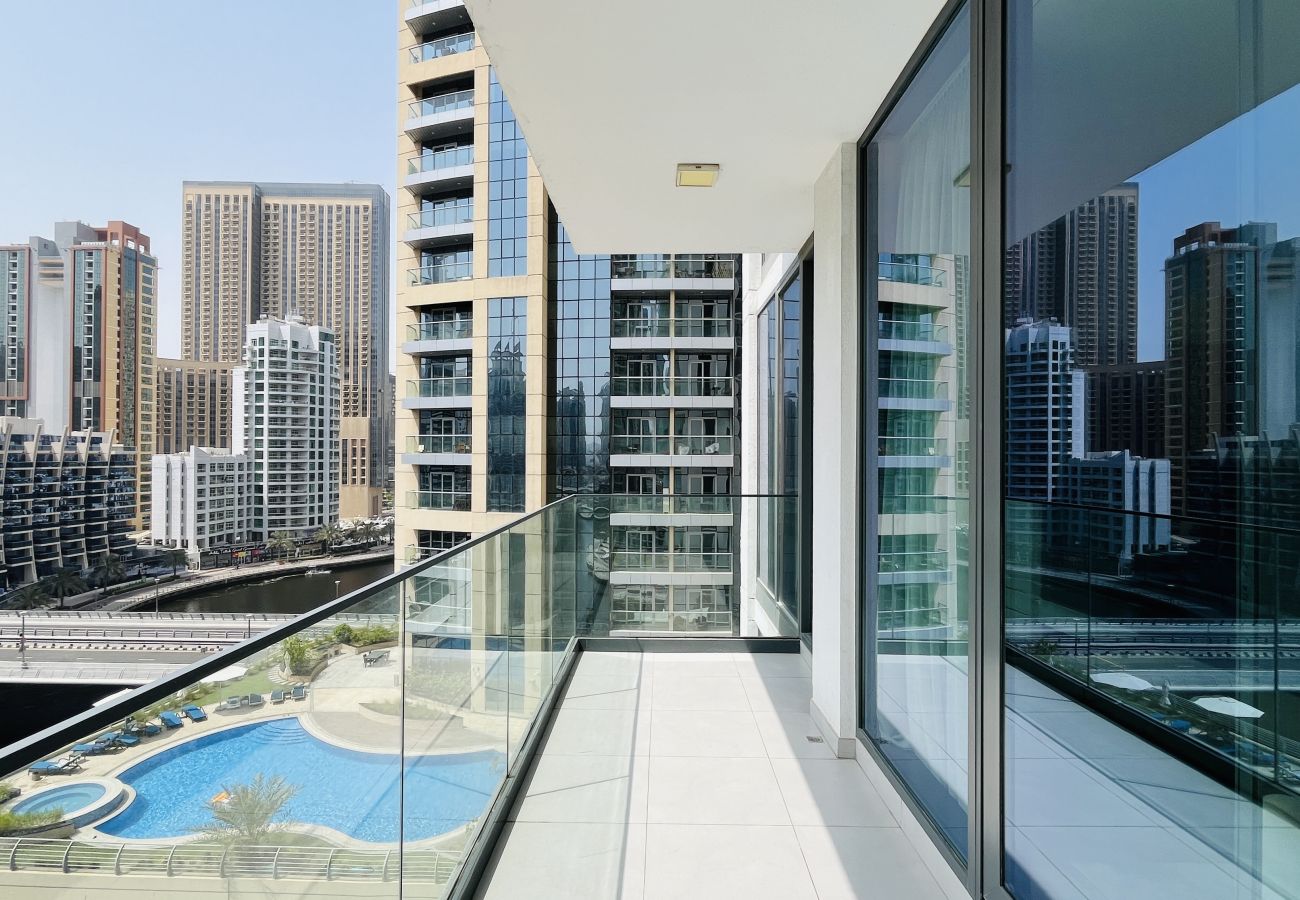 Apartment in Dubai - Glamorous 2BR in LIV Residences, Dubai Marina