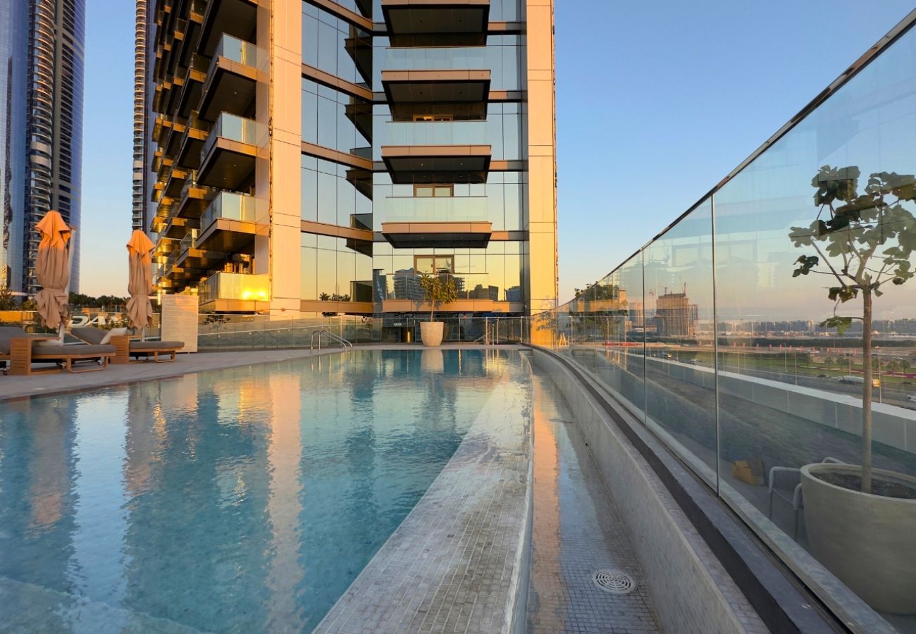 Apartment in Dubai - 2807-sleek 2 BR  in Nobles, Business Bay.