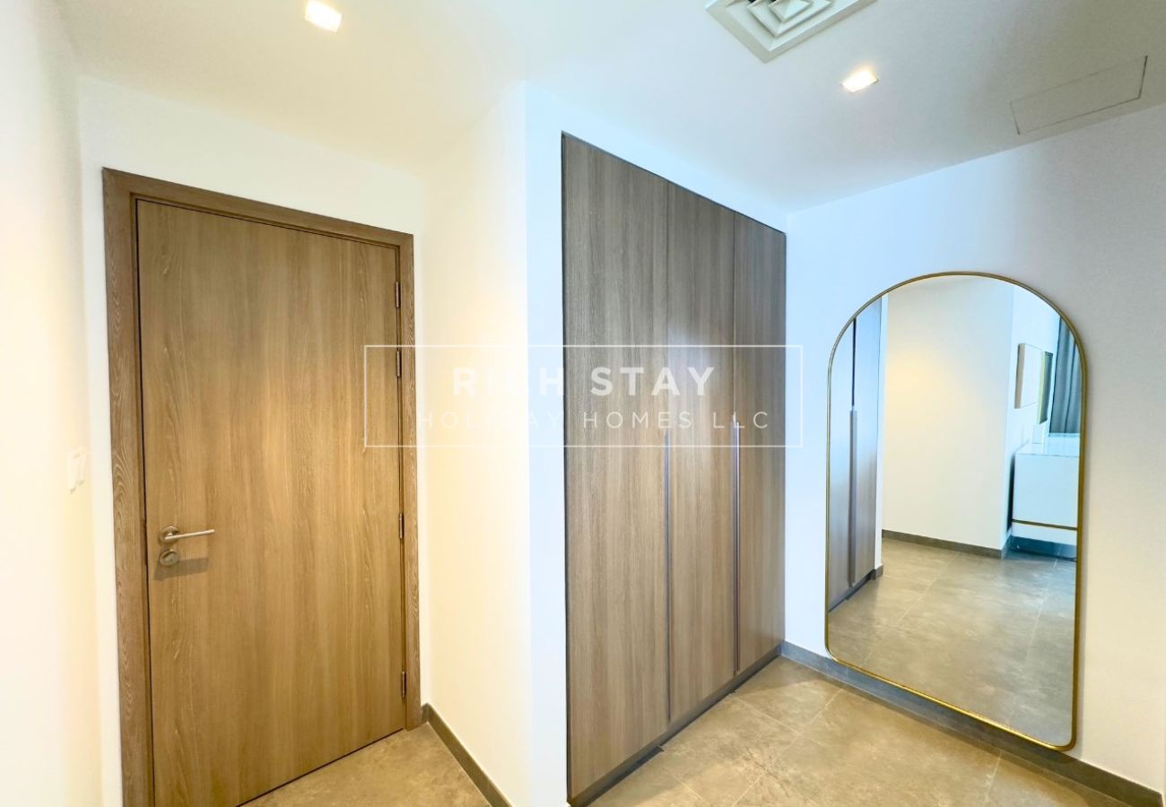 Apartment in Dubai - Exclusive 2-BR Stella Maris. 