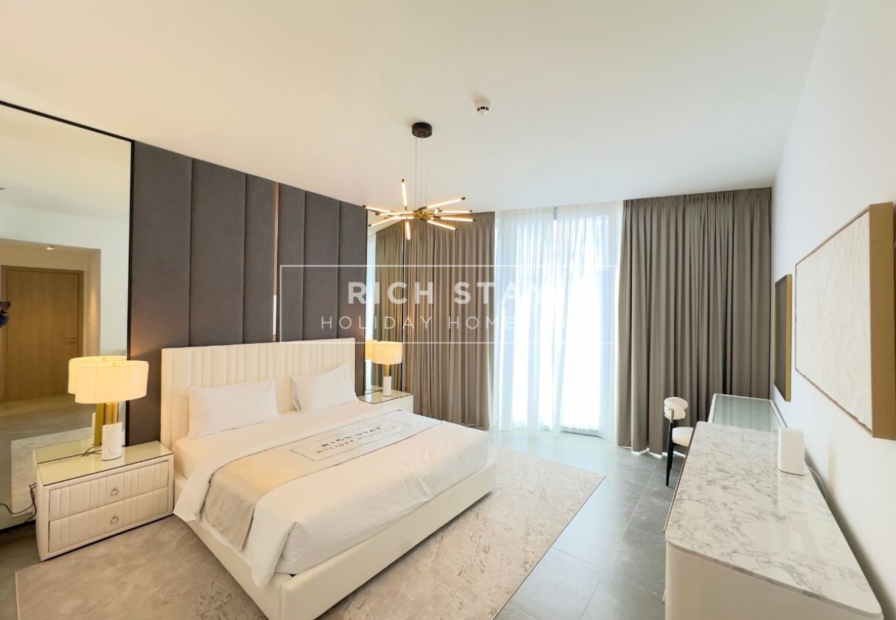 Apartment in Dubai - Exclusive 2-BR Stella Maris. 