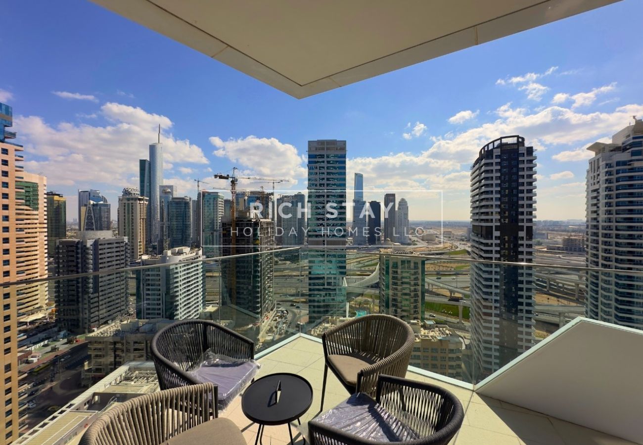 Apartment in Dubai - Exclusive 2-BR Stella Maris. 